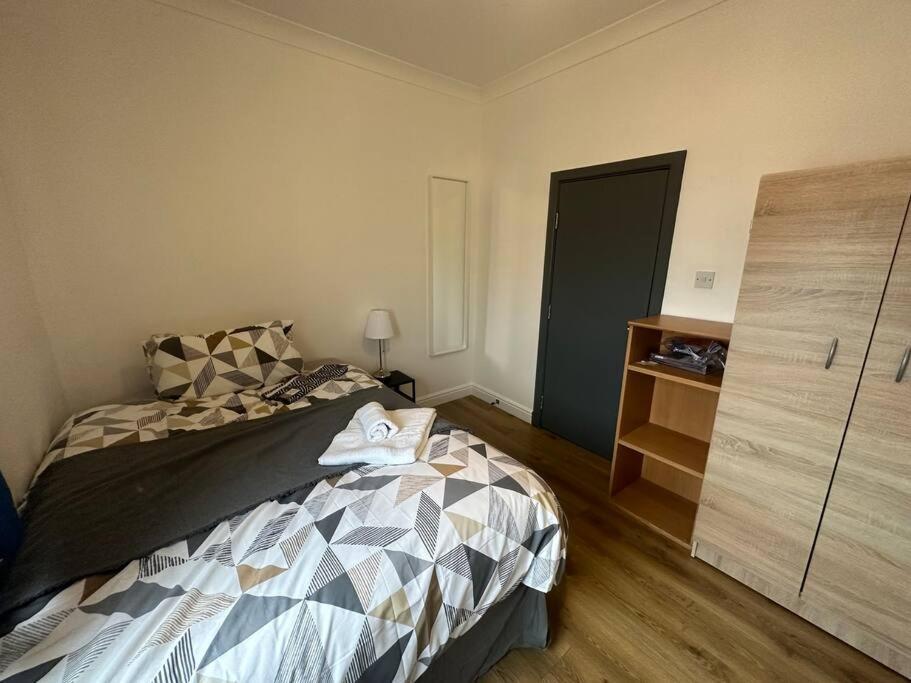 לונדון 5 Bedroom House Se6 מראה חיצוני תמונה