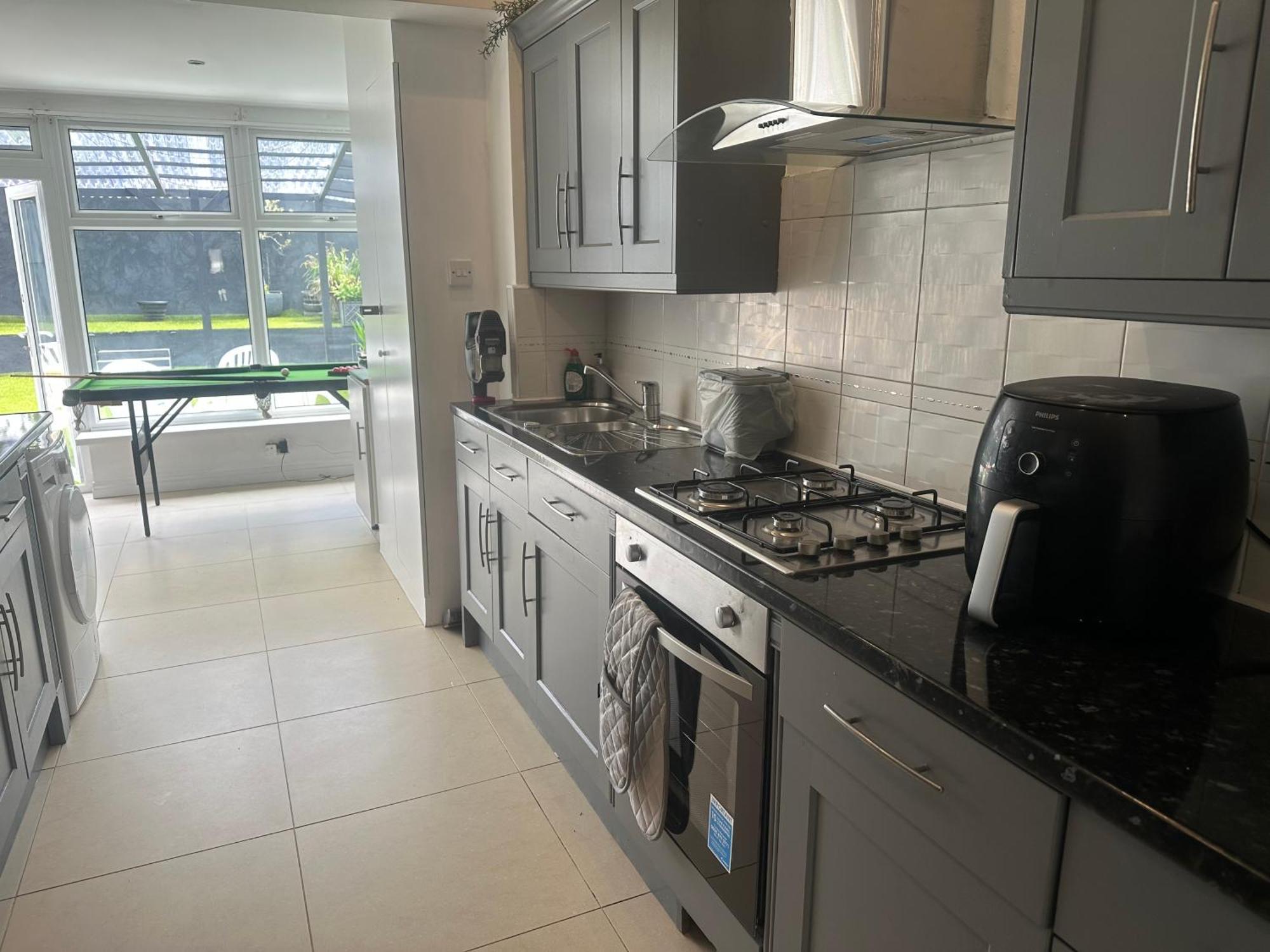 לונדון 5 Bedroom House Se6 מראה חיצוני תמונה